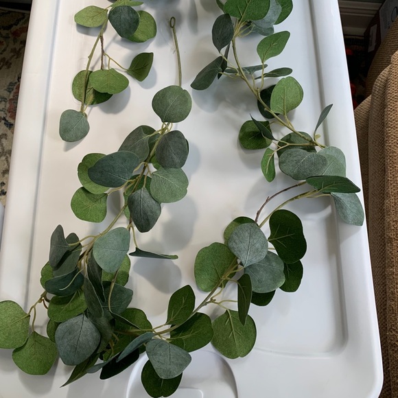 Faux Eucalyptus Garland - Picture 2 of 3